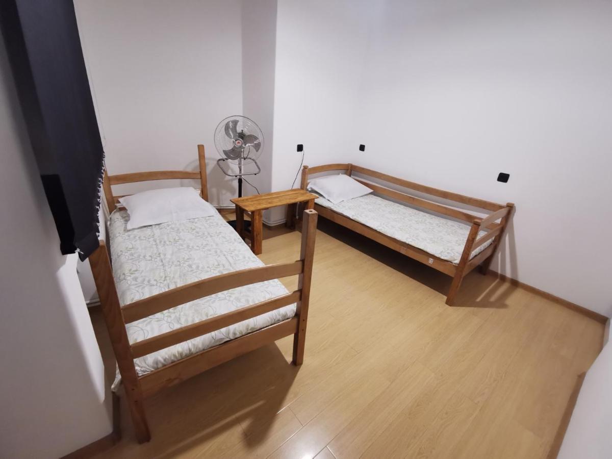 4 Friends Hostel Erévan Extérieur photo