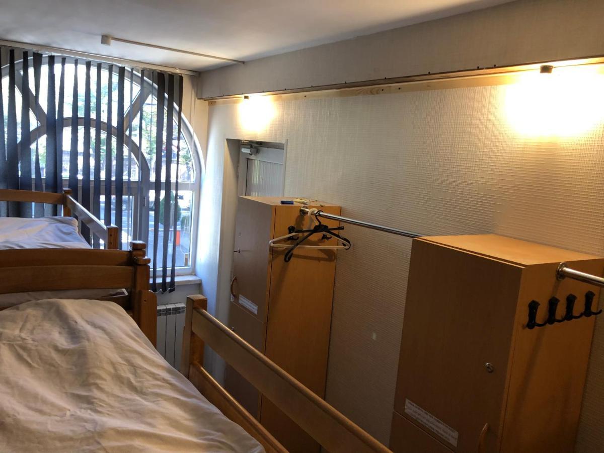 4 Friends Hostel Erévan Extérieur photo