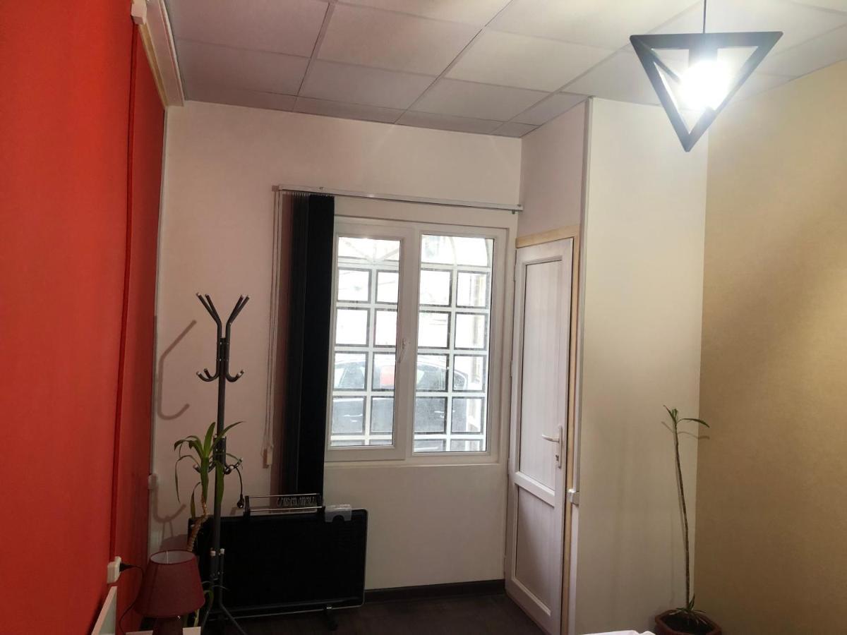 4 Friends Hostel Erévan Extérieur photo